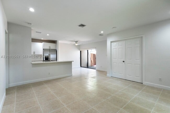 Building Photo - 11531 SW 109th Rd
