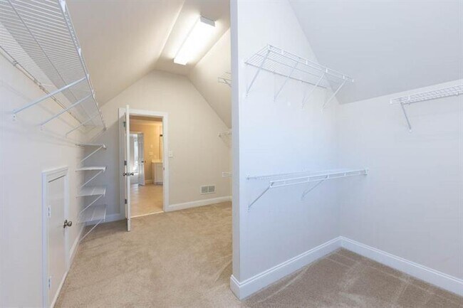 Building Photo - 232 Beech Tree Hollow NW