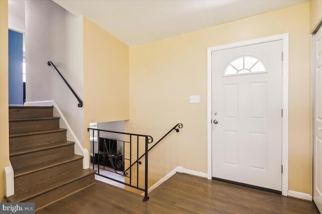 Building Photo - 2711 Weller Rd