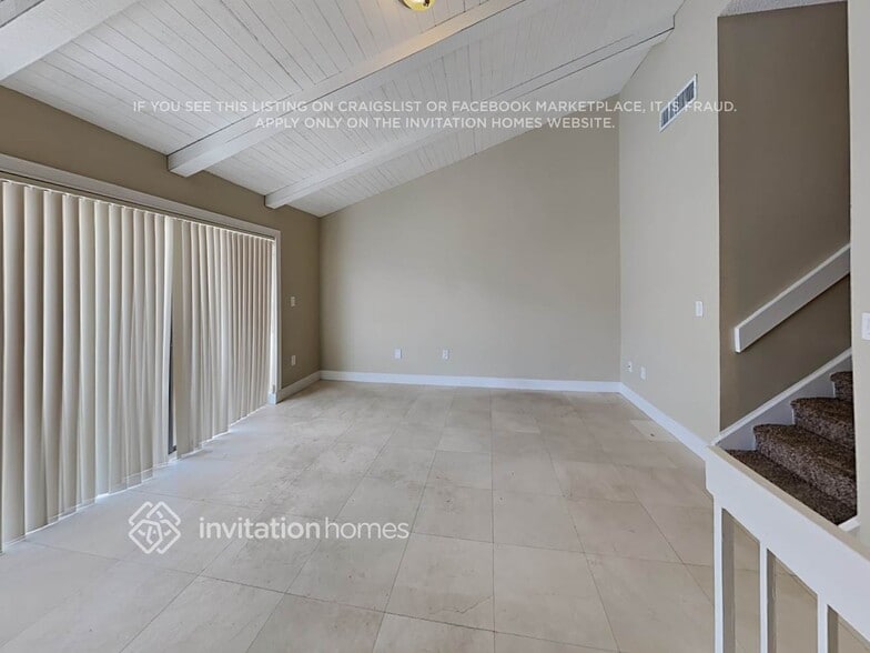 Building Photo - 8662 SW 154th Cir Pl