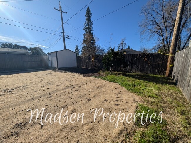 Building Photo - 831 El Dorado St