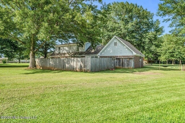 Building Photo - 108 Countryside Ln