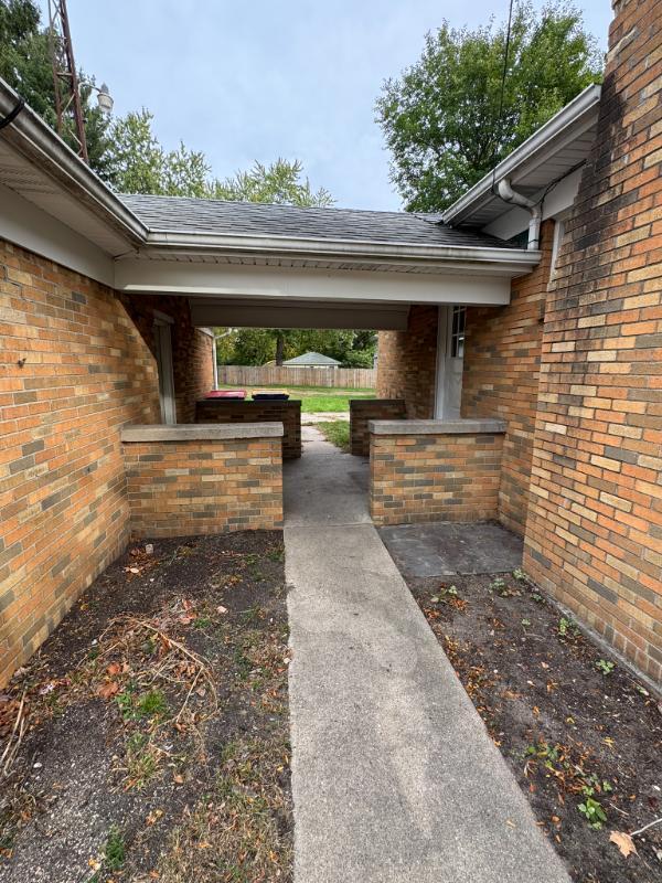 Building Photo - 2812 Fuller Ave NE