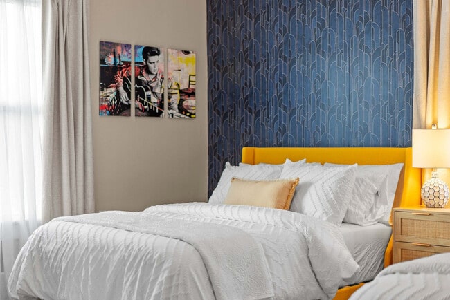 Building Photo - 30 N Auburndale St