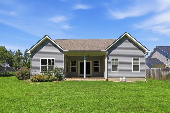 Building Photo - 233 Forester Dr