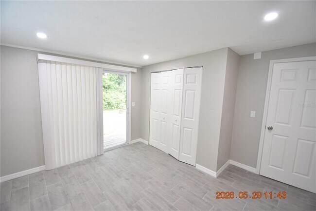 Building Photo - 4060 N Little Hawk Point