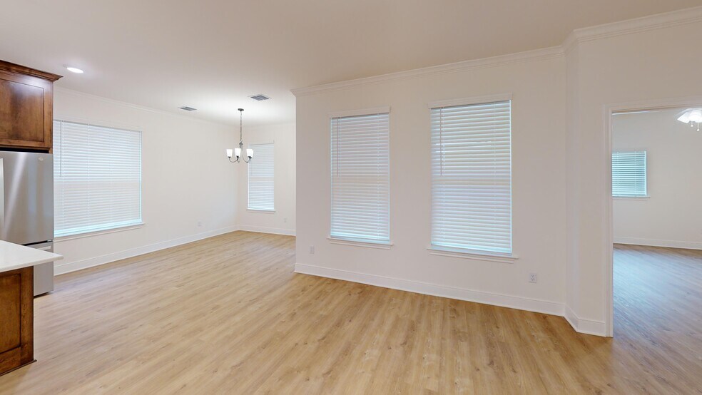 Dining & Living Room - 6618 Bendale Dr