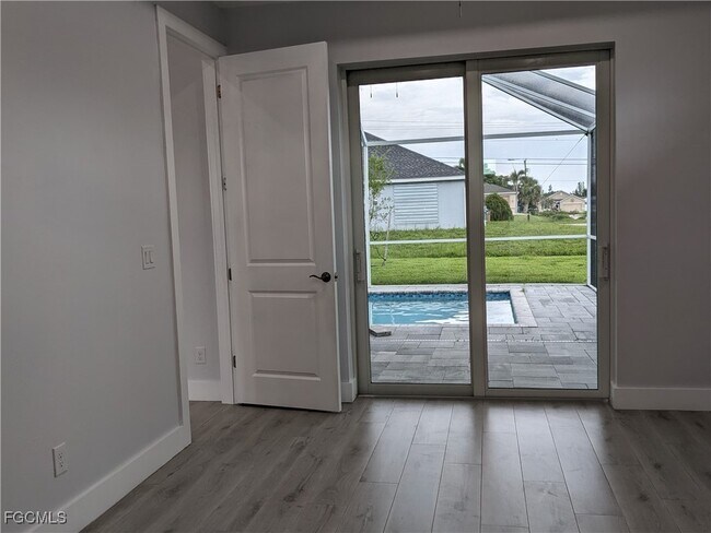 Building Photo - 3027 SW 16th Pl