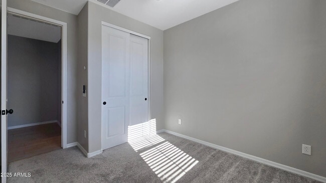 Building Photo - 18418 W Sunbelt Dr