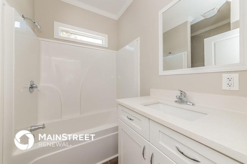 Building Photo - 509 60th Ave Dr W