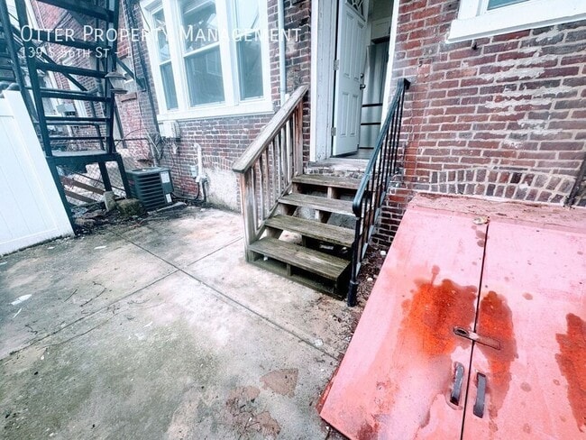 Building Photo - 139 S 56th St