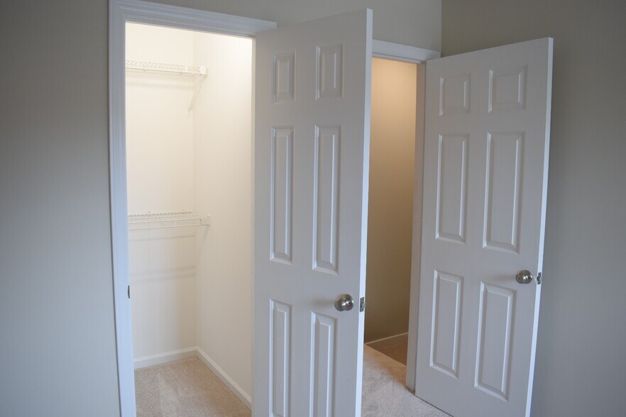 Building Photo - 1731 41st St