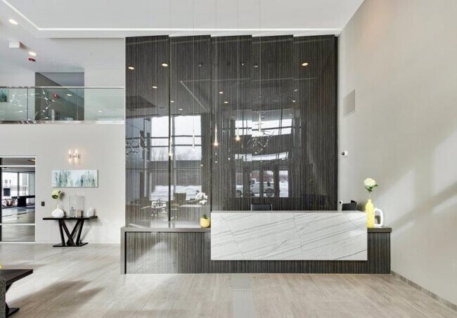 Building Photo - 2 bedroom in OAKBOOK TERRACE IL 60181