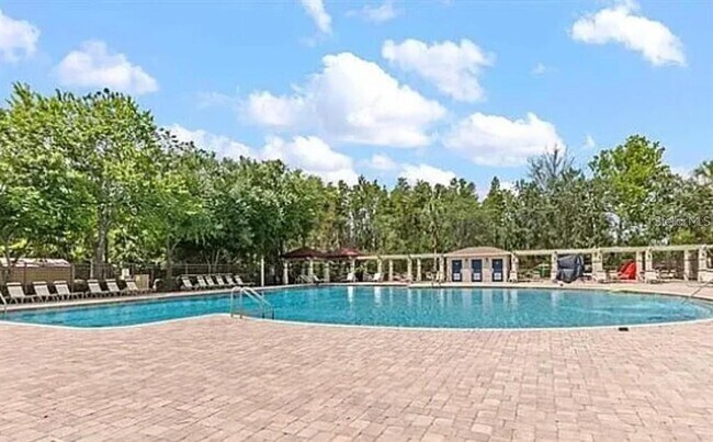 Building Photo - 1040 Sleepy Oak Dr