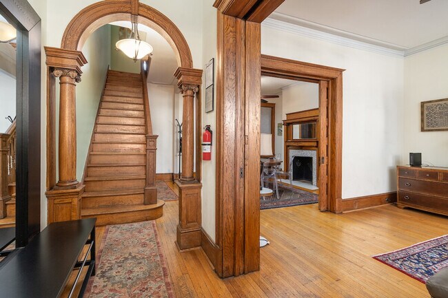 Building Photo - 2633 Adams Mill Rd NW