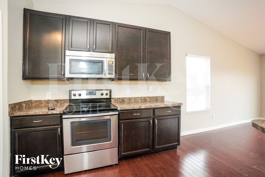 Building Photo - 6055 W Brickell Ln