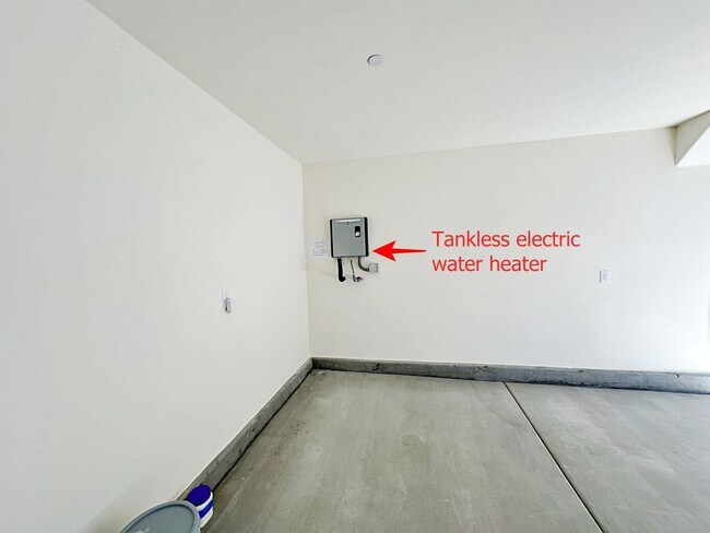 Building Photo - 1 MONTH FREE RENT* 3 BEDROOM TOWNHOUSE LOCATED IN INSPIRADA