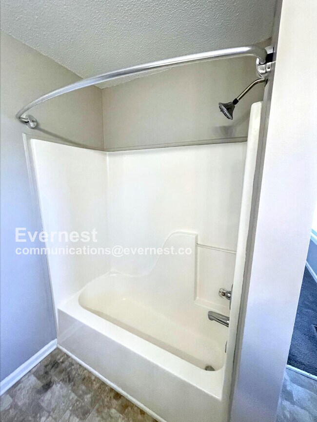 Building Photo - 3397 Bradfield Dr