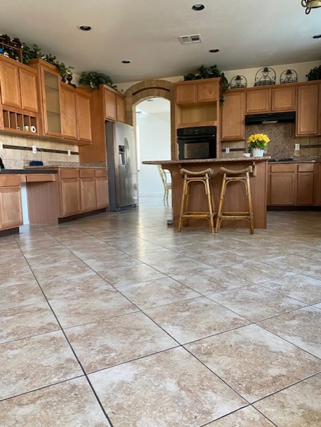 Building Photo - Beautiful 2 story home in Southern Highlands