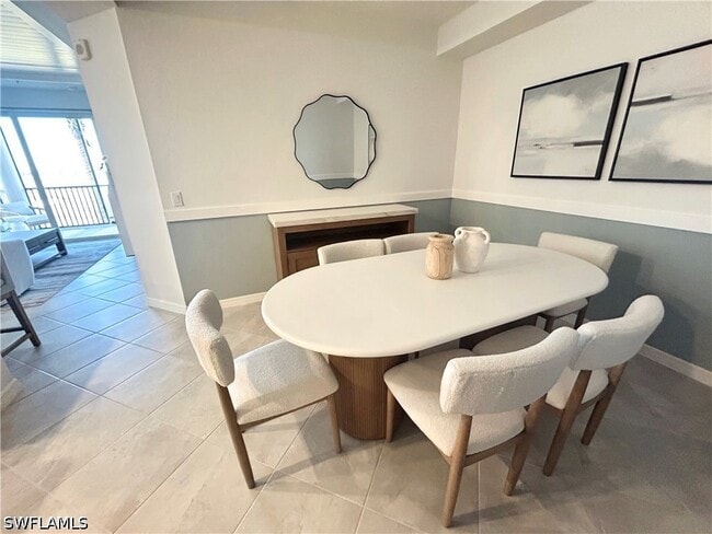 Building Photo - 15375 Grn Acrs Ave