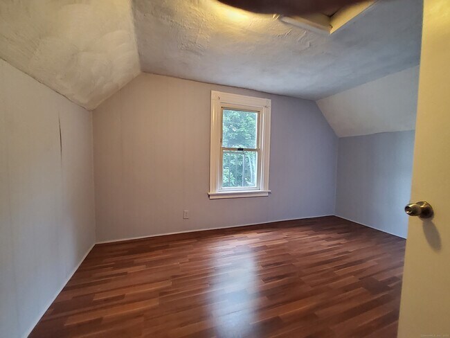 Building Photo - 58 Derby Ave