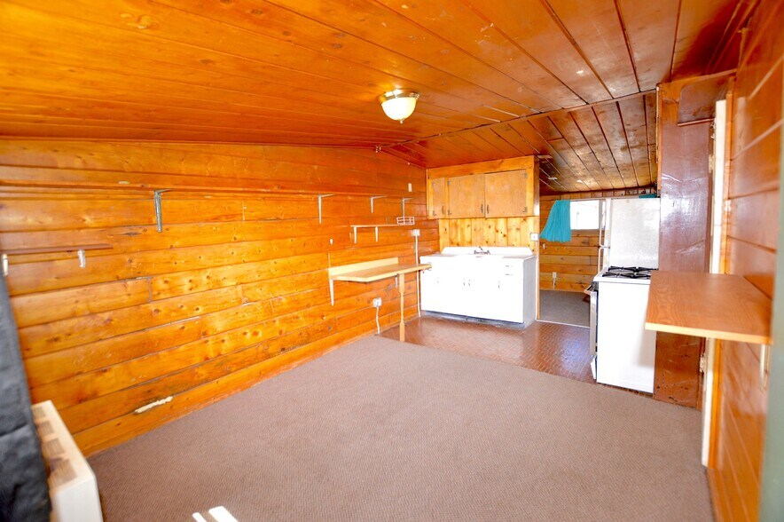 Building Photo - 1206 W Tomichi Ave