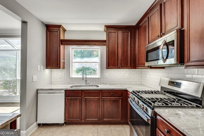 Building Photo - 58 Mt Vernon Cir