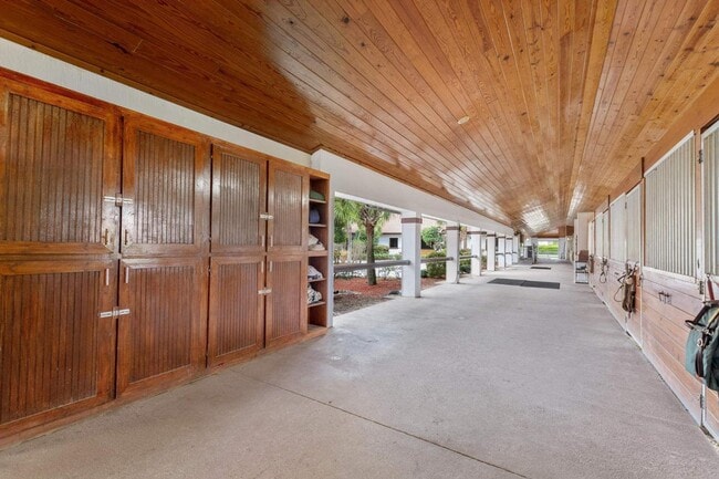 Building Photo - 4751 S Rd