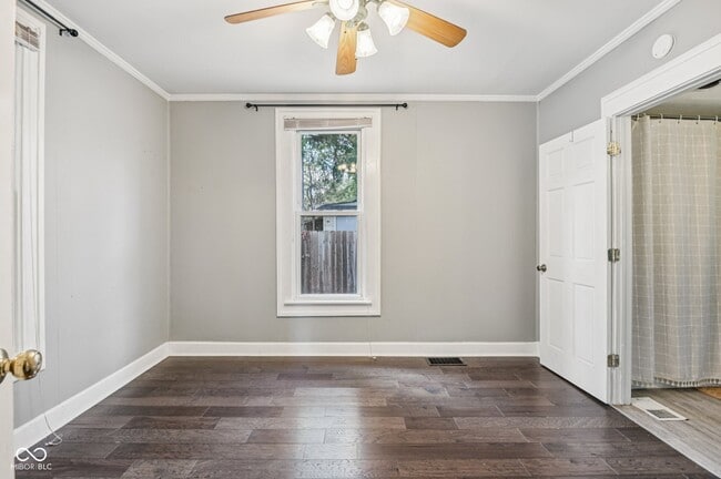 Building Photo - 1920 E 67th St