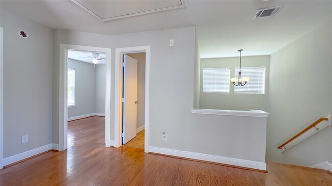 Building Photo - 9923 Farrell Dr
