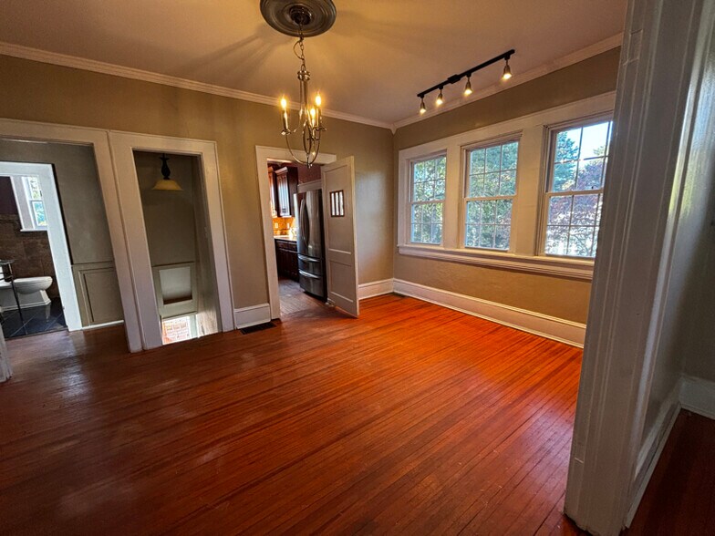 Building Photo - 201 Woodside Ave