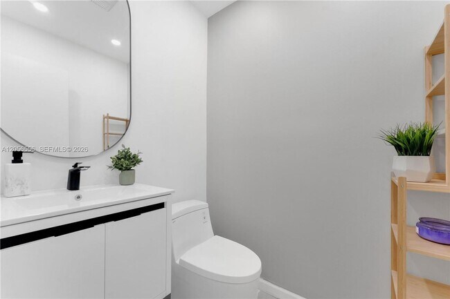 Building Photo - 20903 Leeward Ct