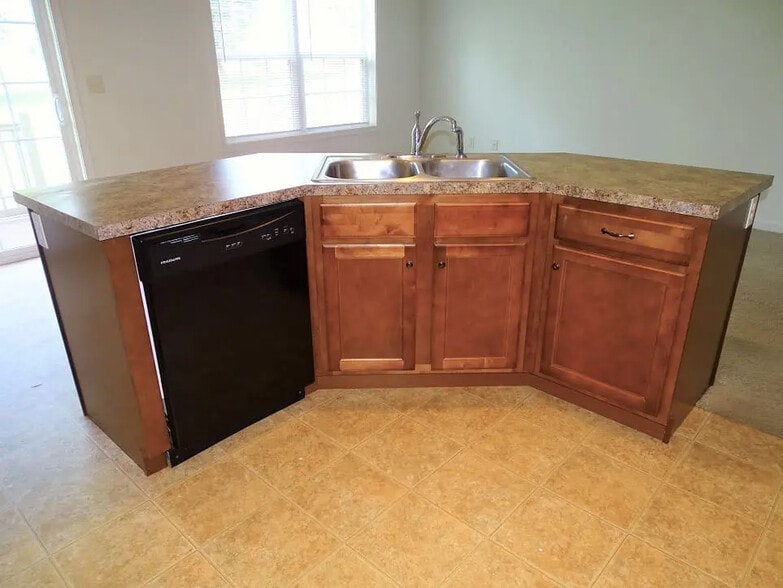 Building Photo - 181 Linda Sue Ln