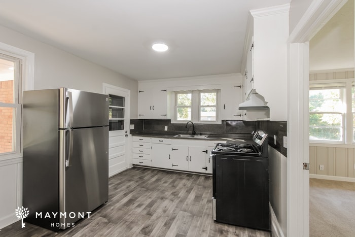 Building Photo - 3416 Truman St