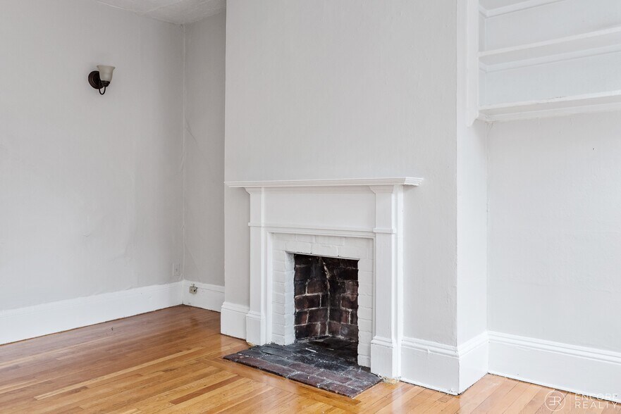 Building Photo - 47 S Russell St