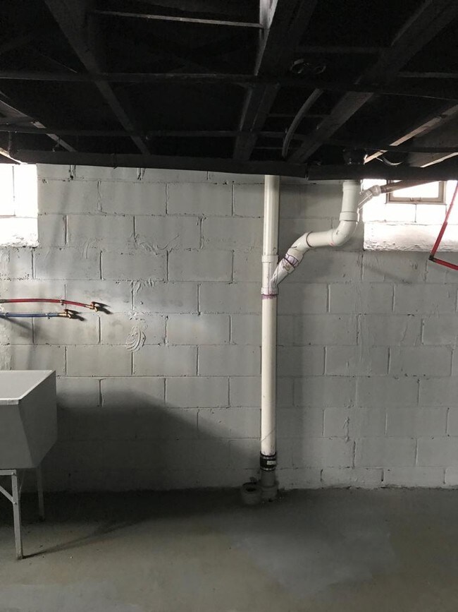 Building Photo - 18703 Waltham St