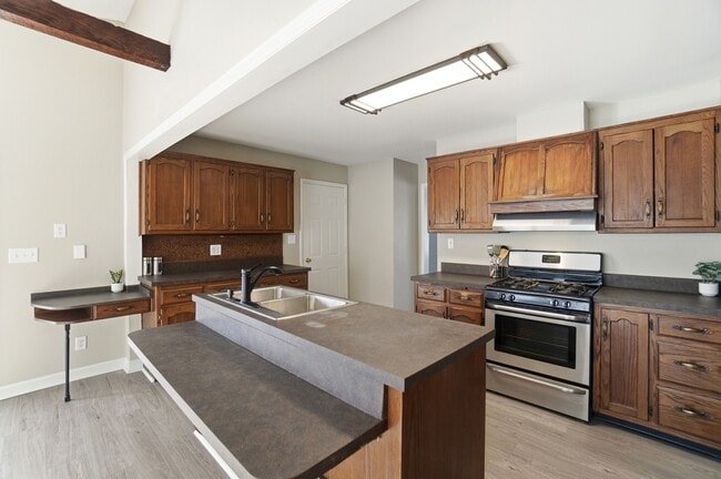 Building Photo - 4120 Kentland Ave