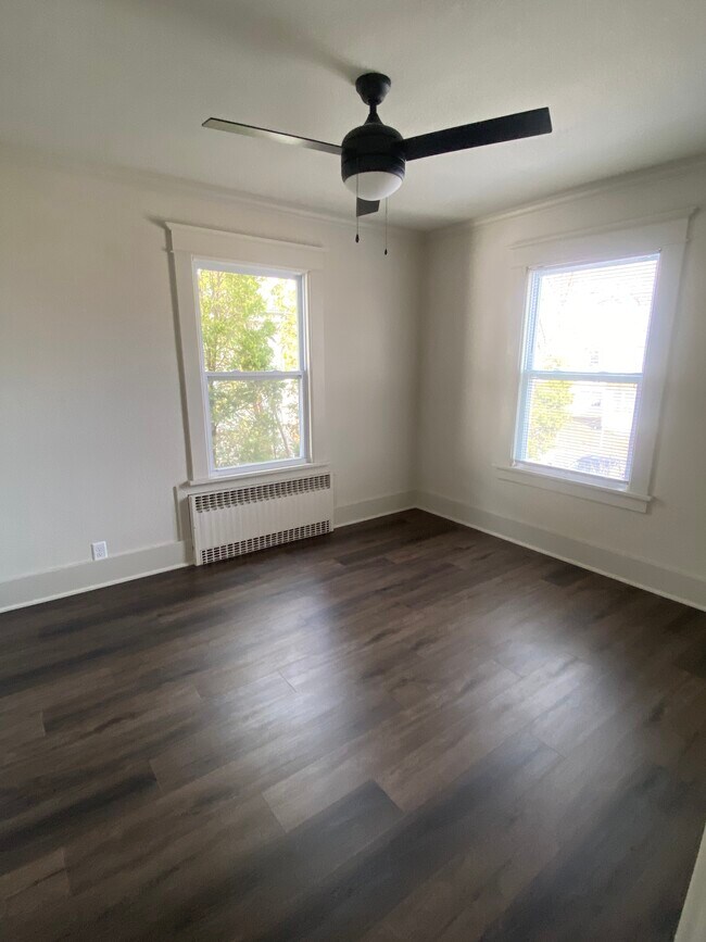 Building Photo - 105 Tanager