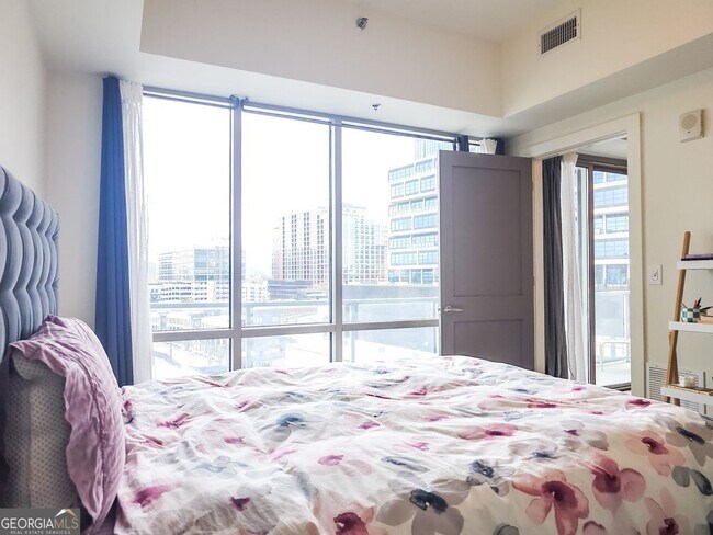 Building Photo - 1100 Howell Mill Rd NW