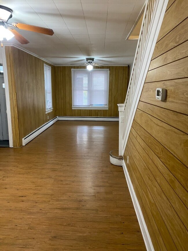 Building Photo - 523 Harrison St