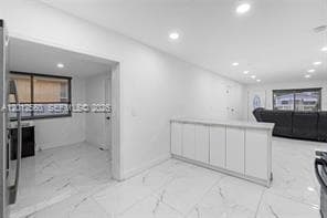 Building Photo - 4530 SW 25th St