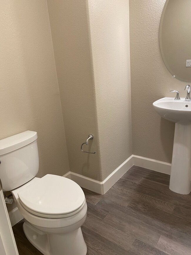 Building Photo - 114 Wallace Cir