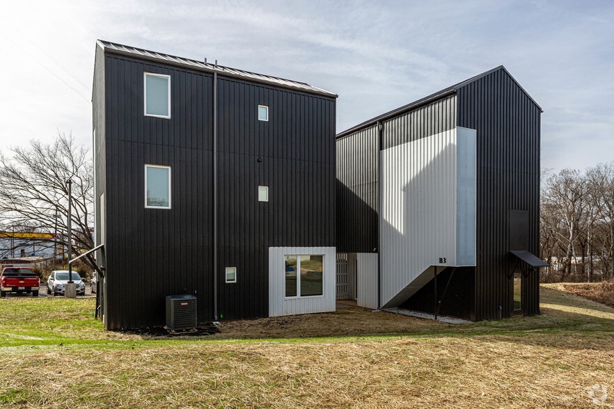 Building Photo - Muse Bowling Green