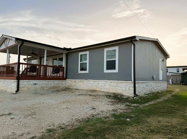 Building Photo - 104 Pineapple Sage Cv