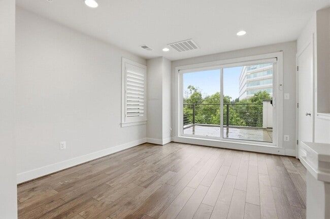 Building Photo - 6924 Rockledge Dr
