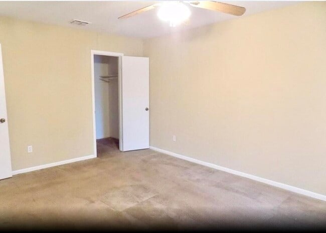 Building Photo - 6818 Thornwild Rd