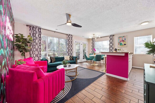 Building Photo - 414 28th Ave N