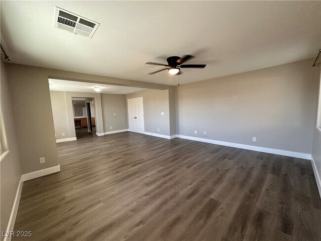 Building Photo - 4312 N Thunder Twice St