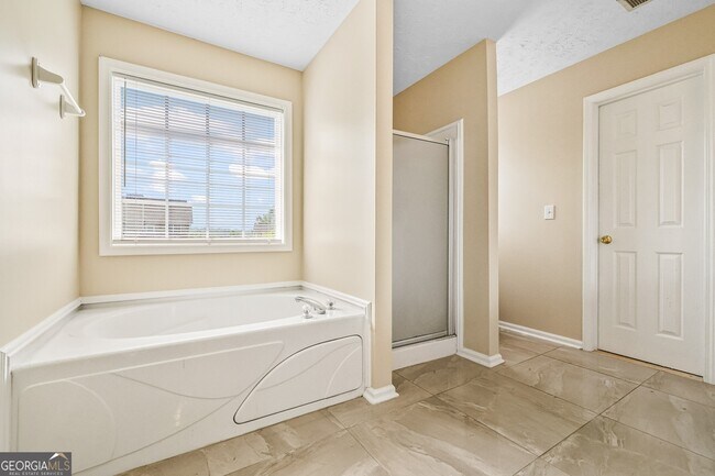 Building Photo - 1376 Bramlett Forest Ct SE