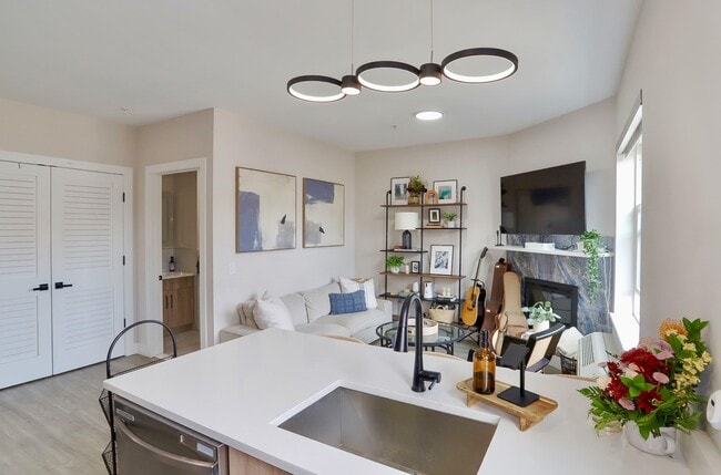 Building Photo - 212 70th St